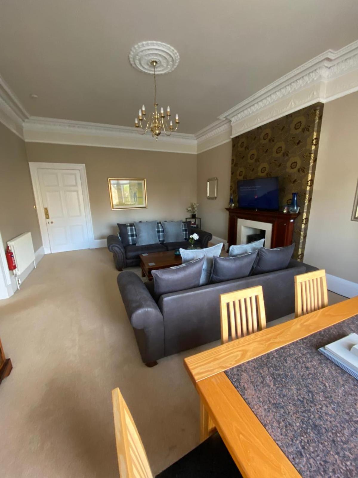 Beautiful & Bright 2 Bed Flat Murrayfield Edinburgh Dış mekan fotoğraf